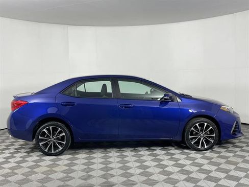 Certified 2018 Toyota Corolla SE image 7