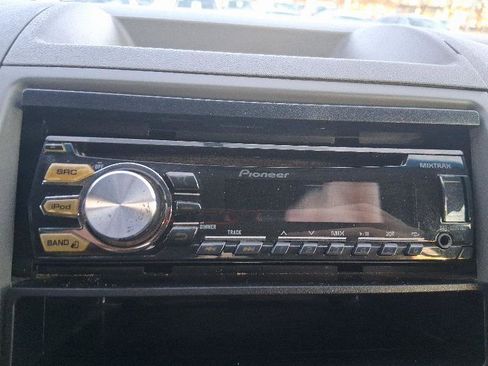 Used 2006 Nissan Frontier SE w/ (P01) Power Pkg image 29