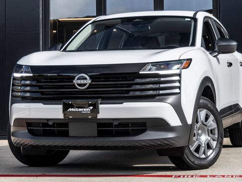 Used 2026 Nissan Kicks S FWD image 5