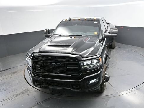 Used 2024 RAM 3500 Limited w/ Night Edition AWD/4WD image 42
