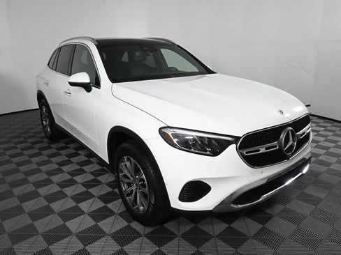 Certified 2023 Mercedes-Benz GLC 300 GLC 300 image 24
