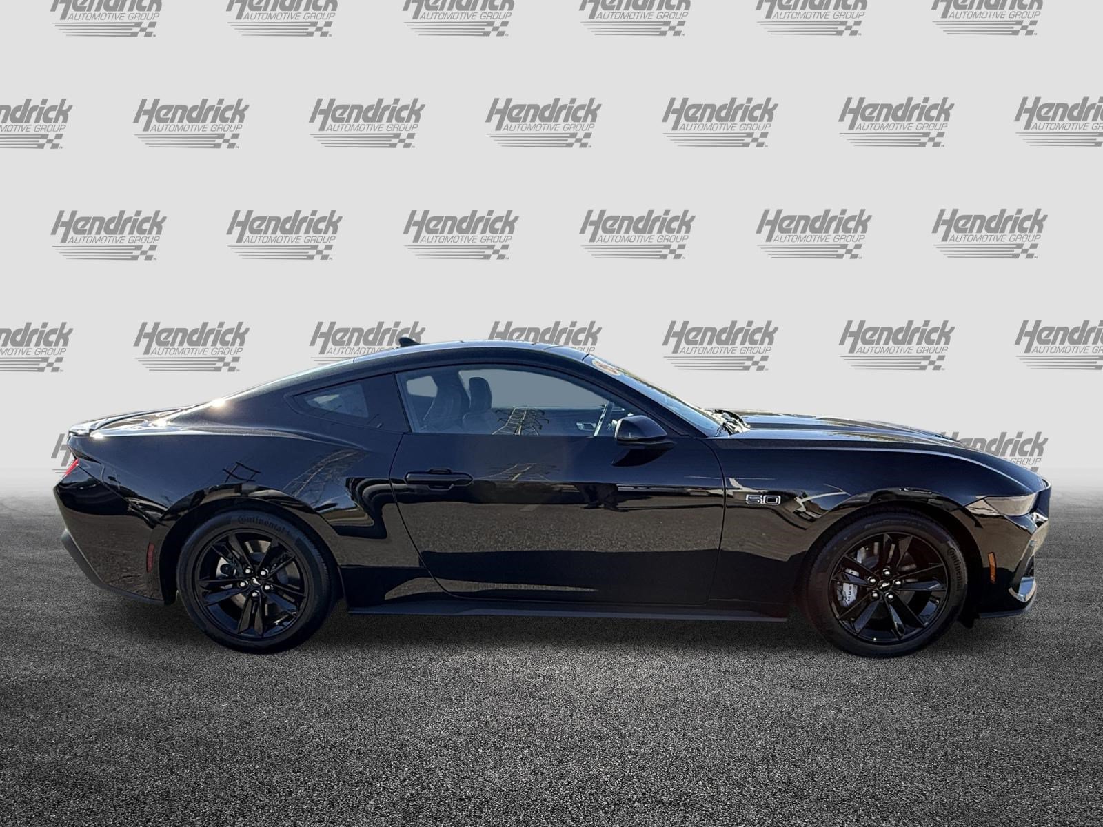 Used 2025 Ford Mustang GT RWD image 16