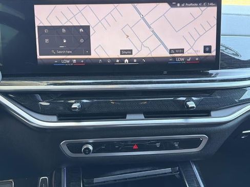 Used 2024 BMW X7 xDrive40i w/ M Sport Package AWD/4WD image 33