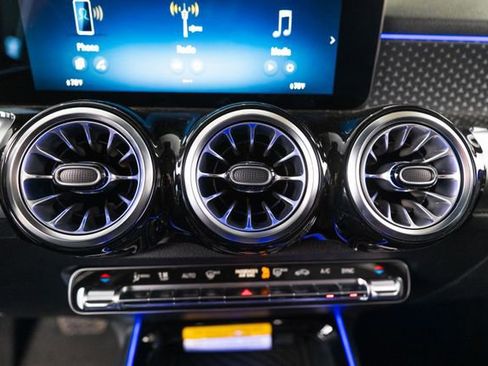 New 2026 Mercedes-Benz GLB 250 4MATIC image 28