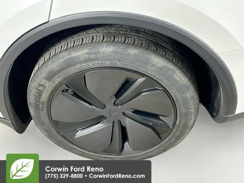 Used 2026 Tesla Model Y Long Range AWD/4WD image 29