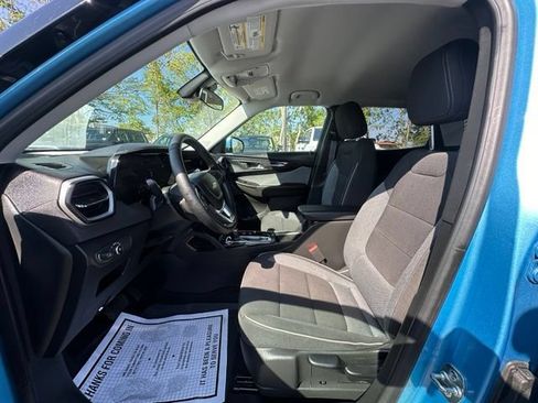 Used 2026 Chevrolet TrailBlazer LT w/ LT Cold Weather Package FWD image 26