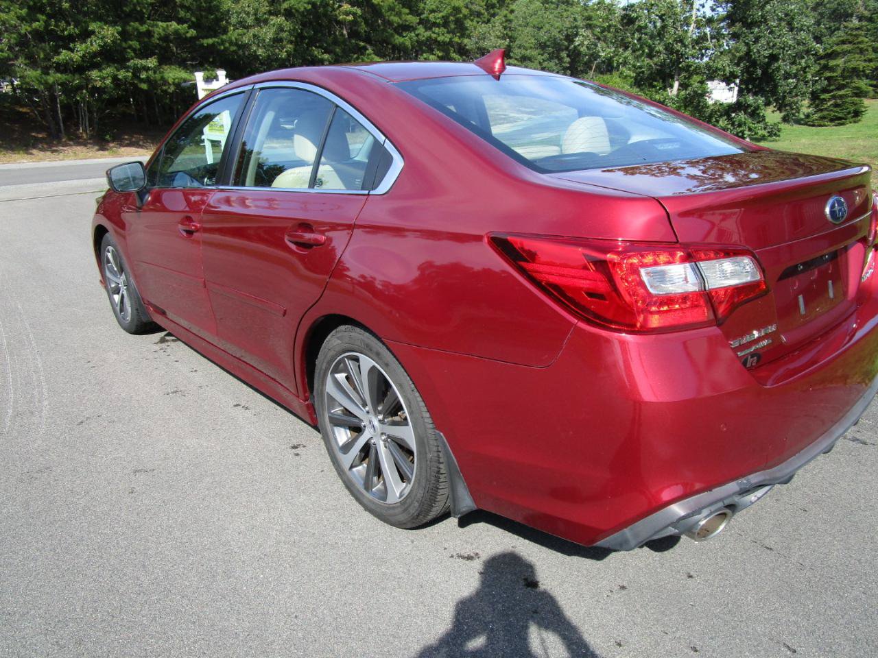 Used 2018 Subaru Legacy 2.5i Limited AWD/4WD image 3