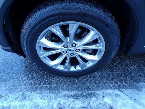 Certified 2023 Ford Explorer Limited w/ Limited Technology Package image 5