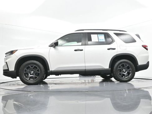 Used 2024 Honda Pilot TrailSport image 57