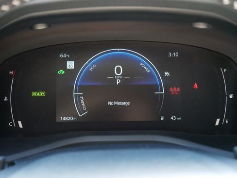 Used 2025 Toyota Camry SE image 20