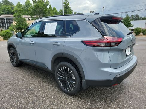 Used 2026 Nissan Rogue Dark Armor FWD image 7