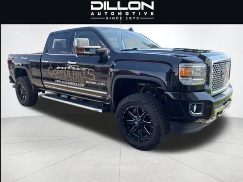 Used 2016 GMC Sierra 2500 Denali w/ Duramax Plus Package AWD/4WD image 7