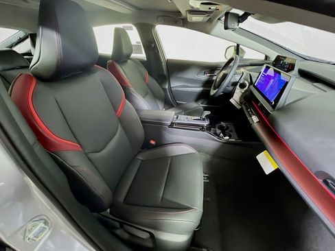 New 2026 Toyota Prius Plug-In Hybrid FWD image 22