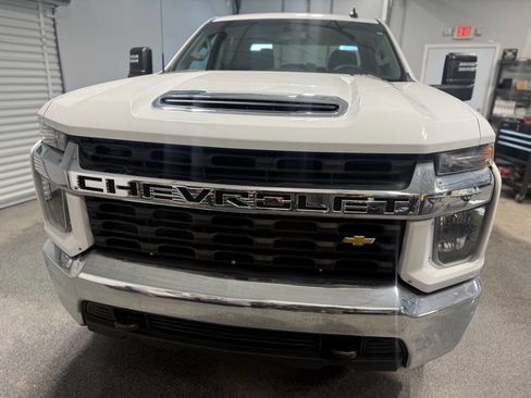 Used 2020 Chevrolet Silverado 2500 LT image 2
