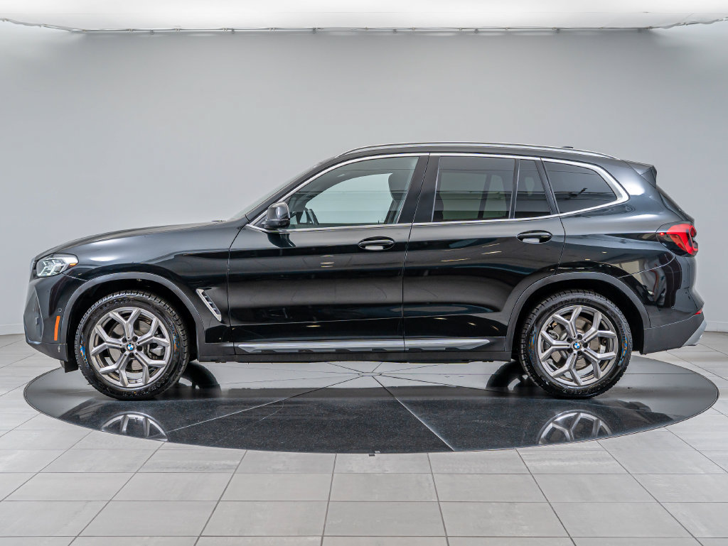 Used 2023 BMW X3 xDrive30i w/ Premium Package w/ZPA AWD/4WD image 5