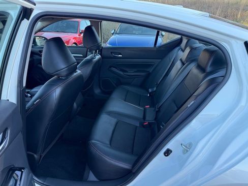 Used 2023 Nissan Altima 2.5 SR image 23