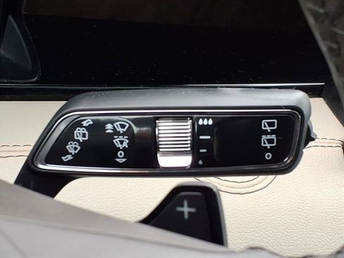 Used 2019 Lincoln Navigator Reserve image 30