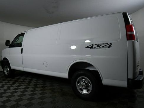 New 2025 Chevrolet Express 3500 Work Van w/ Driver Convenience Package image 14