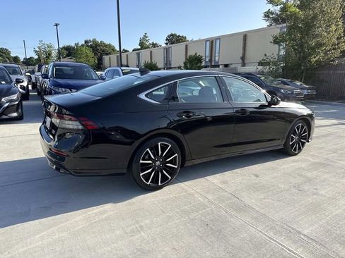 Certified 2024 Honda Accord Touring image 7