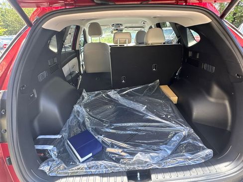 New 2025 Hyundai Tucson SEL image 18