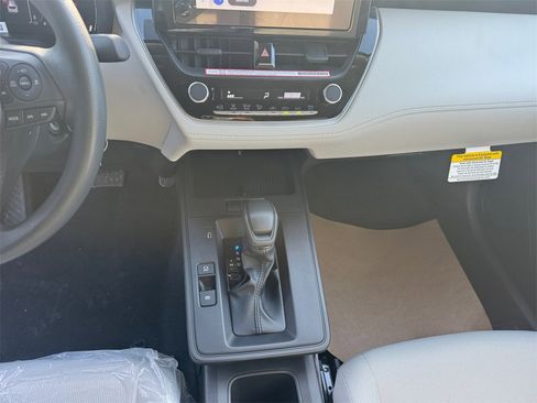 New 2026 Toyota Corolla Cross L image 11