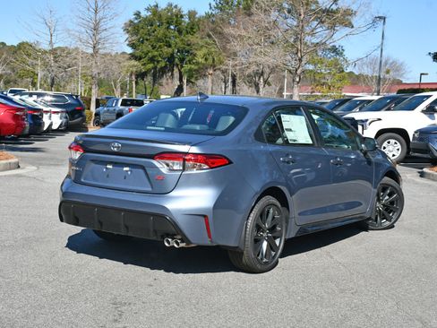 New 2026 Toyota Corolla SE image 2