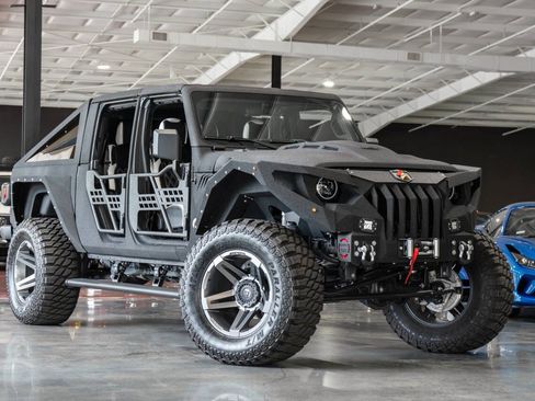 Used 2023 Jeep Gladiator Sport AWD/4WD image 5