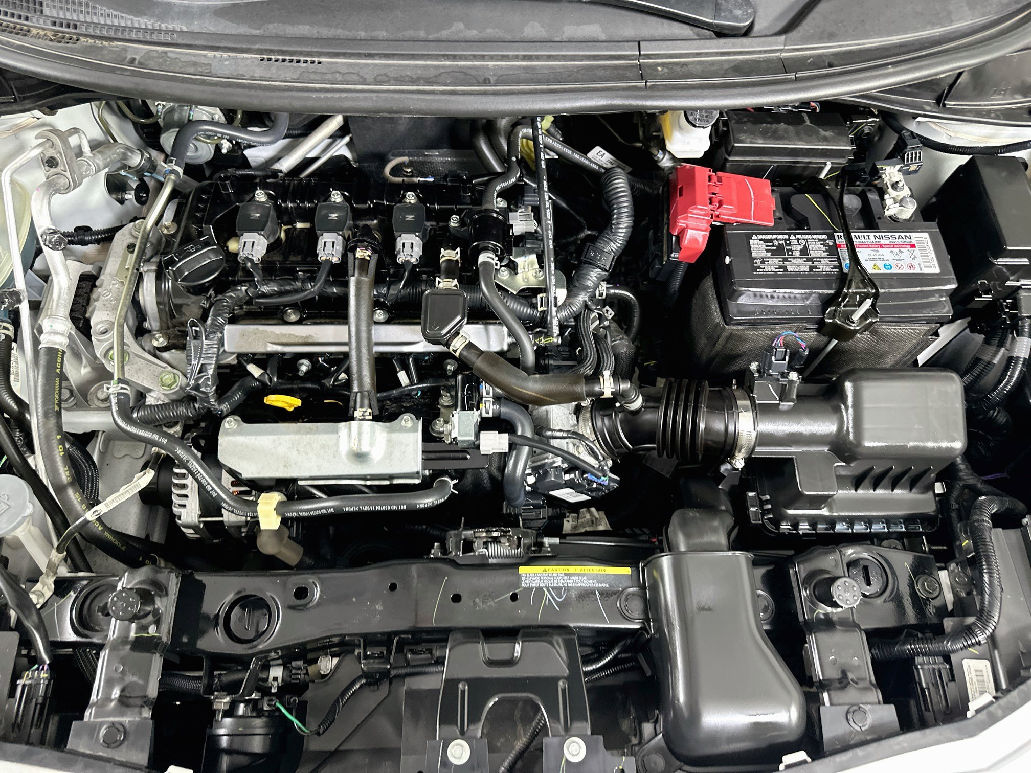 Used 2025 Nissan Versa S FWD image 30