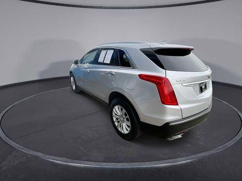 Certified 2017 Cadillac XT5 FWD image 6