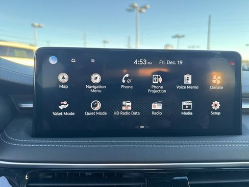 Used 2025 Genesis G70 3.3T Advanced image 21