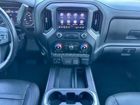 Used 2022 GMC Sierra 2500 Denali w/ Denali Ultimate Package image 24