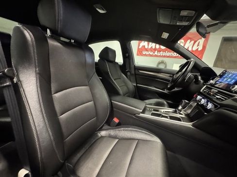 Used 2019 Honda Accord Sport image 10