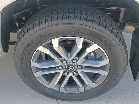 Used 2026 Toyota 4Runner Limited AWD/4WD image 24