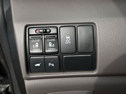 Used 2011 Honda Odyssey Touring image 23