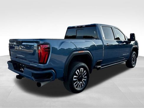 Used 2024 GMC Sierra 2500 Denali Ultimate image 5