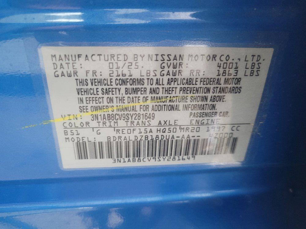 Used 2025 Nissan Sentra SV FWD image 33