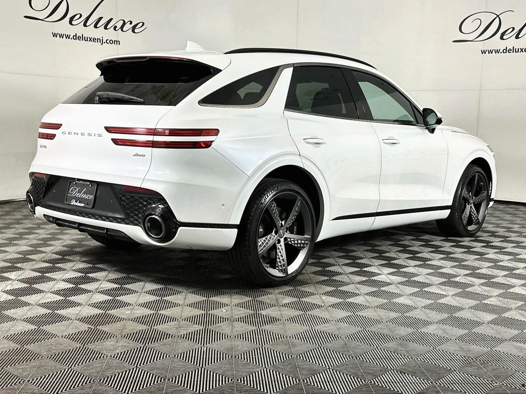 Used 2023 Genesis GV70 2.5T w/ Sport Prestige Package AWD/4WD image 6