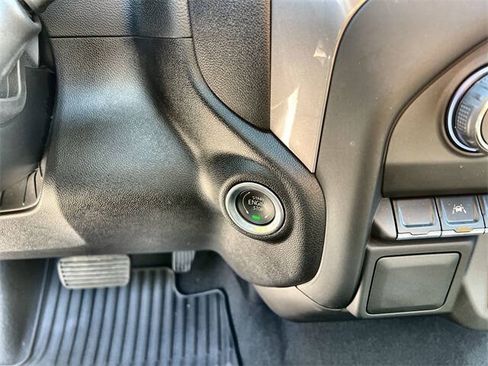 Used 2024 Chevrolet Silverado 1500 Custom RWD image 15