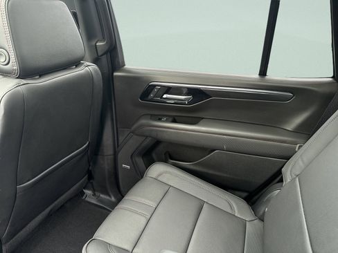 Used 2025 Chevrolet Tahoe RST w/ Comfort Package AWD/4WD image 22