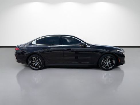 Used 2024 BMW i5 eDrive40i w/ Premium Package RWD image 2