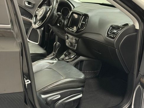 Used 2018 Jeep Compass Limited AWD/4WD image 11