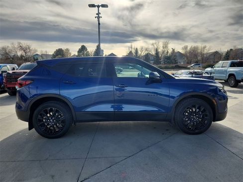 Used 2022 Chevrolet Blazer LT w/ LPO, Black Grille Bar Package image 9