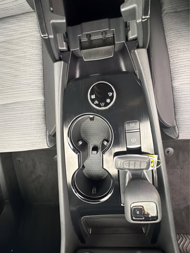 Used 2023 Nissan Rogue SV AWD/4WD image 19