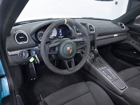 Certified 2025 Porsche 718 Boxster Spyder RS RWD image 4