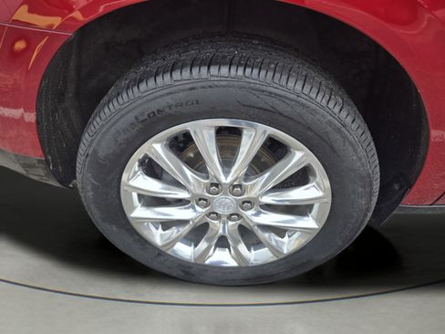 Used 2021 Buick Enclave Premium w/ Surround and Sites Package AWD/4WD image 29