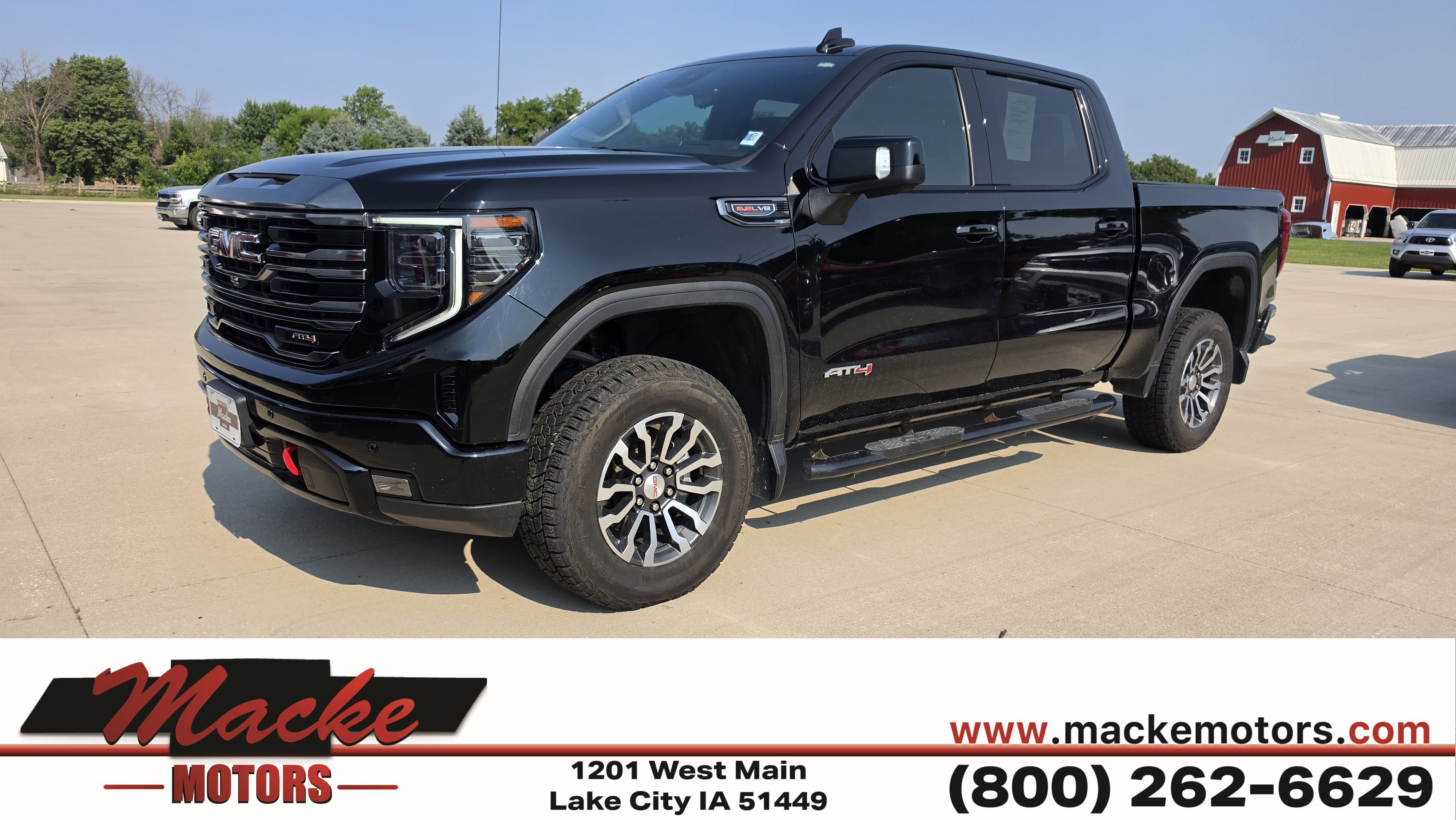 Certified 2023 GMC Sierra 1500 AT4 w/ Technology Package AWD/4WD image 1