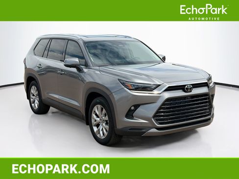 Used 2026 Toyota Grand Highlander AWD image 1