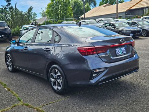 Used 2021 Kia Forte LXS FWD image 3