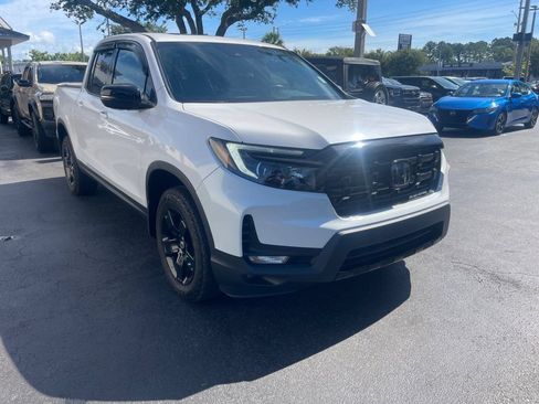 Used 2025 Honda Ridgeline Black Edition image 7