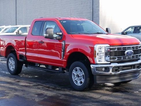 New 2026 Ford F250 XLT w/ FX4 Off-Road Package AWD/4WD image 5
